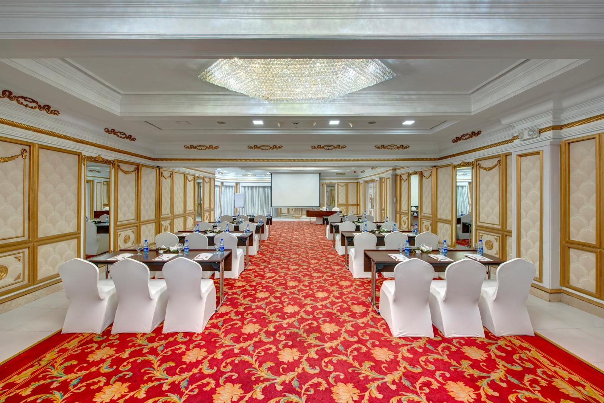 Pearl Continental Hotel, Bhurban Exterior photo