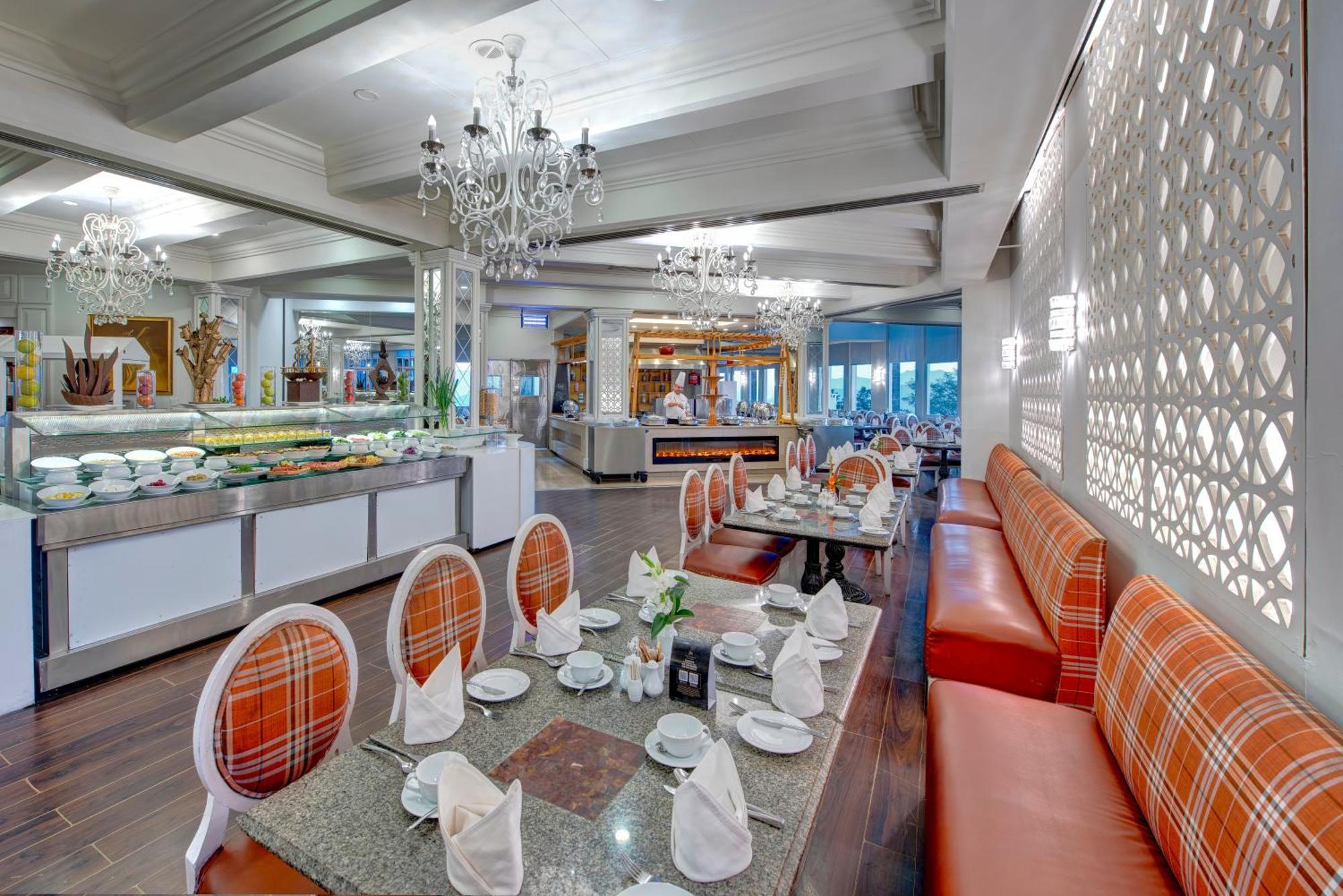 Pearl Continental Hotel, Bhurban Exterior photo
